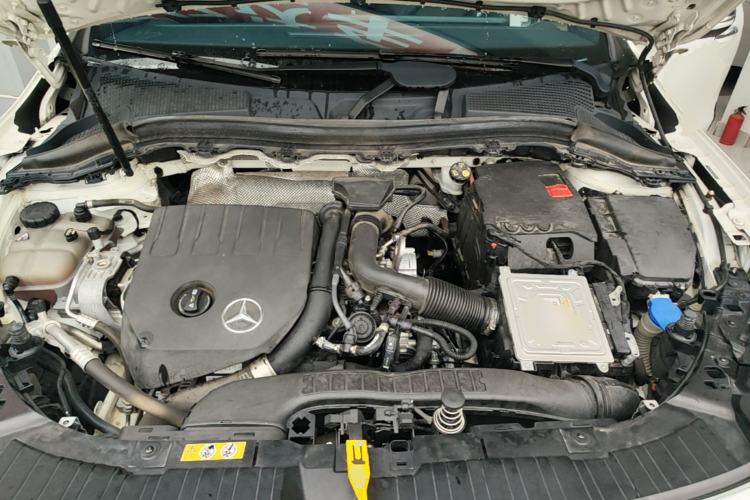 Used Mercedes-Benz GLA 2020 GLA 200 Engine Bay
