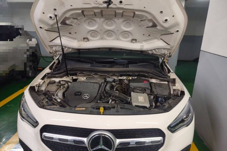 Used Mercedes-Benz GLA 2020 GLA 200 Engine Bay