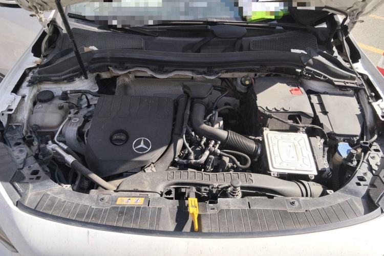 Used Mercedes-Benz GLA 2020 GLA 200 Engine Bay