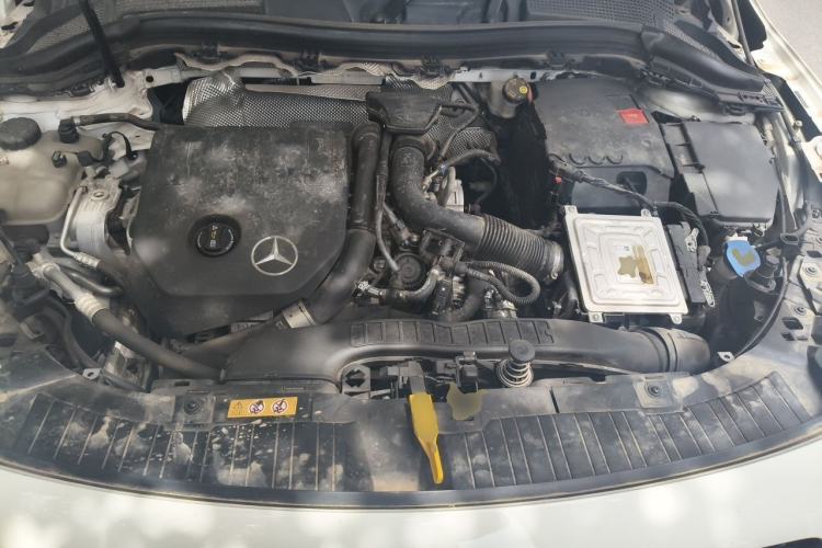 Used Mercedes-Benz GLA 2020 GLA 200 Engine Bay