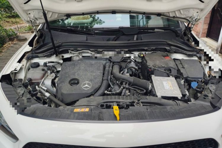 Used Mercedes-Benz GLA 2020 GLA 200 Engine Bay