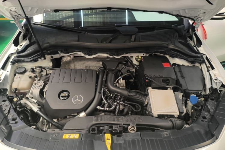 Used Mercedes-Benz GLA 2020 GLA 200 Engine Bay