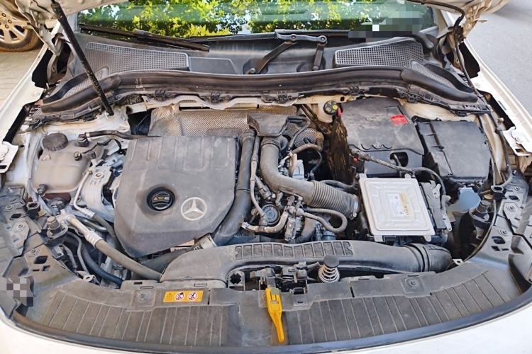 Used Mercedes-Benz GLA 2020 GLA 200 Engine Bay
