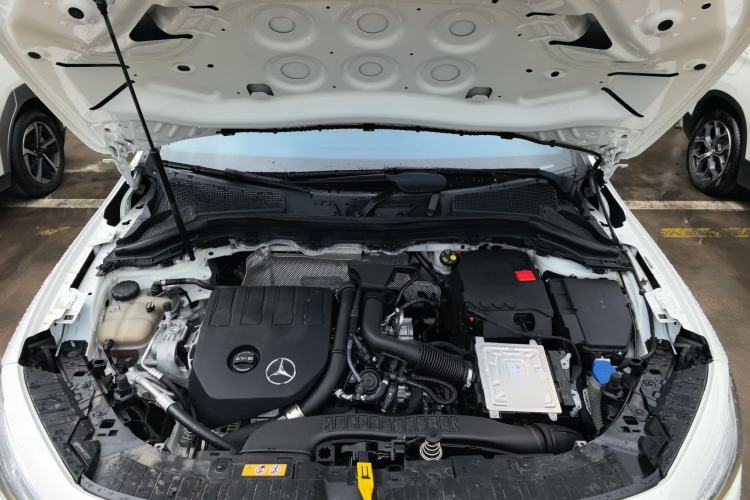 Used Mercedes-Benz GLA 2020 GLA 200 Engine Bay