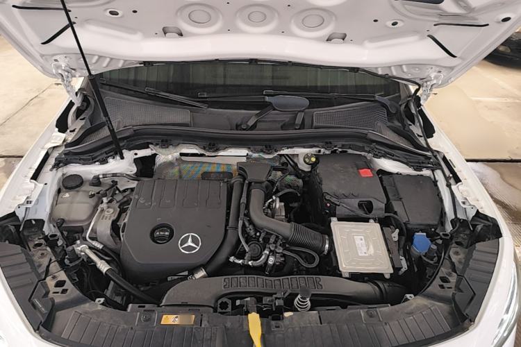 Used Mercedes-Benz GLA 2020 GLA 200 Engine Bay