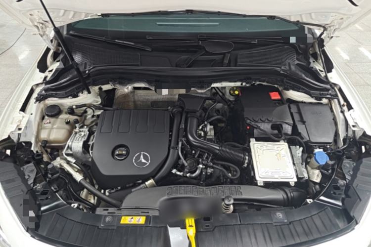 Used Mercedes-Benz GLA 2020 GLA 180 Engine Bay