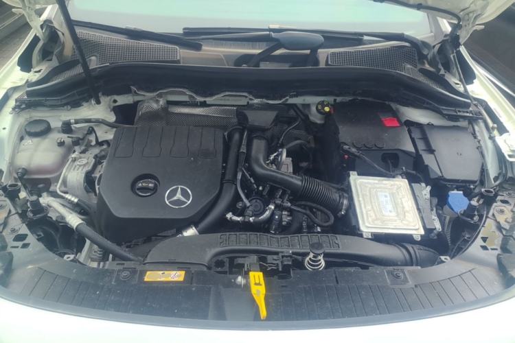 Used Mercedes-Benz GLA 2020 GLA 200 Engine Bay
