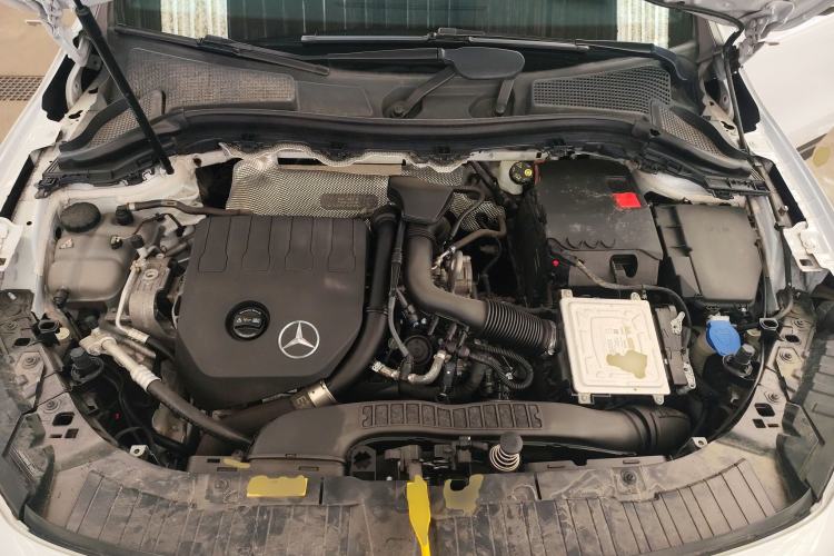 Used Mercedes-Benz GLA 2020 GLA 200 Engine Bay