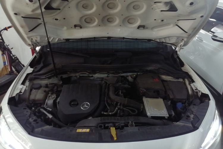 Used Mercedes-Benz GLA 2020 GLA 200 Engine Bay