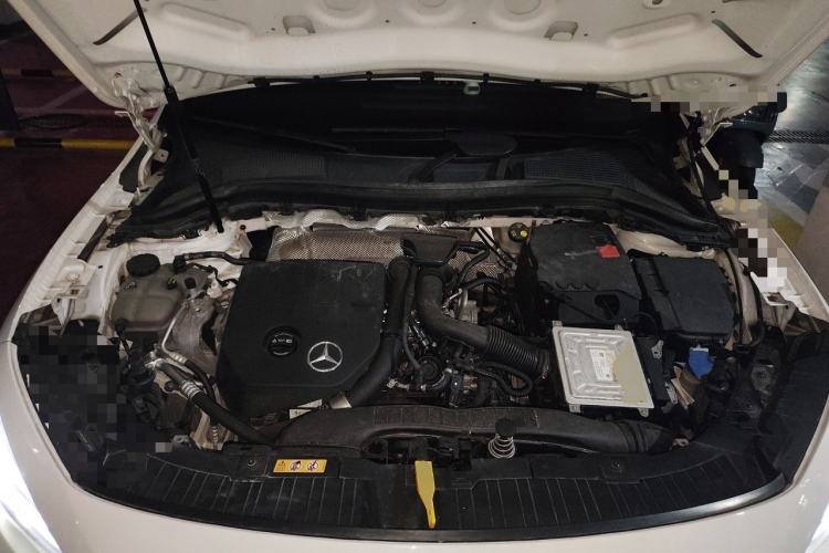 Used Mercedes-Benz GLA 2020 GLA 200 Engine Bay