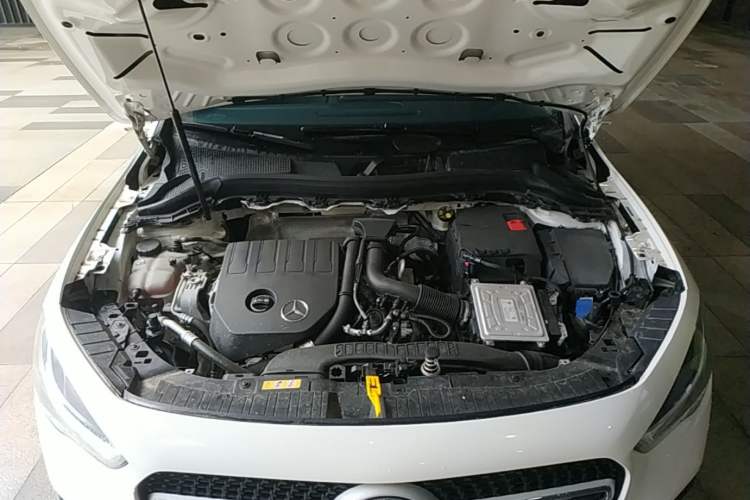 Used Mercedes-Benz GLA 2020 GLA 180 Engine Bay