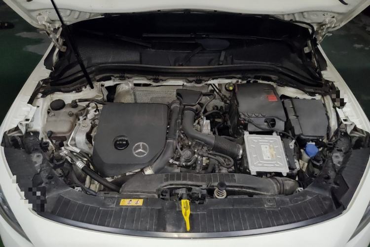 Used Mercedes-Benz GLA 2020 GLA 200 Engine Bay