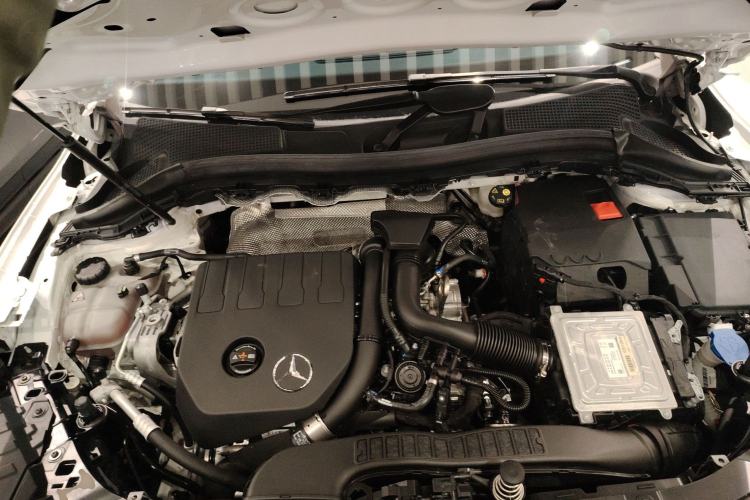 Used Mercedes-Benz GLA 2020 GLA 200 Engine Bay
