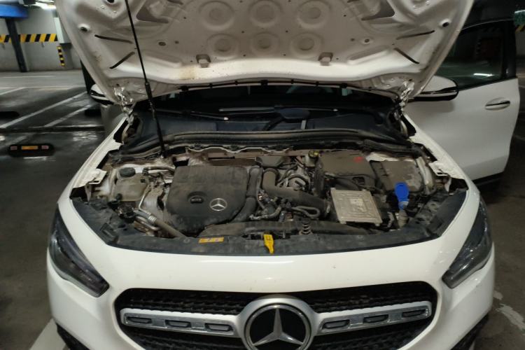 Used Mercedes-Benz GLA 2020 GLA 200 Engine Bay
