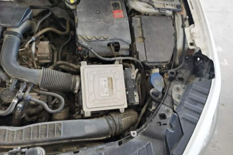 Used Mercedes-Benz GLA 2020 GLA 200 Engine Bay Left