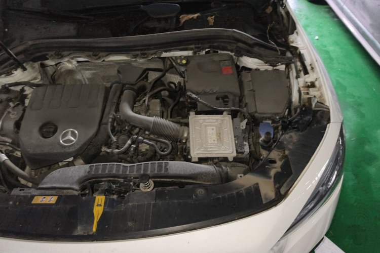 Used Mercedes-Benz GLA 2020 GLA 200 Engine Bay Left