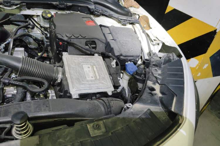 Used Mercedes-Benz GLA 2020 GLA 200 Engine Bay Left