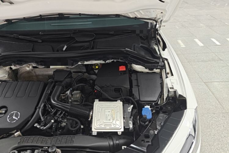 Used Mercedes-Benz GLA 2020 GLA 180 Engine Bay Left