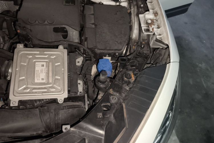 Used Mercedes-Benz GLA 2020 GLA 200 Engine Bay Left