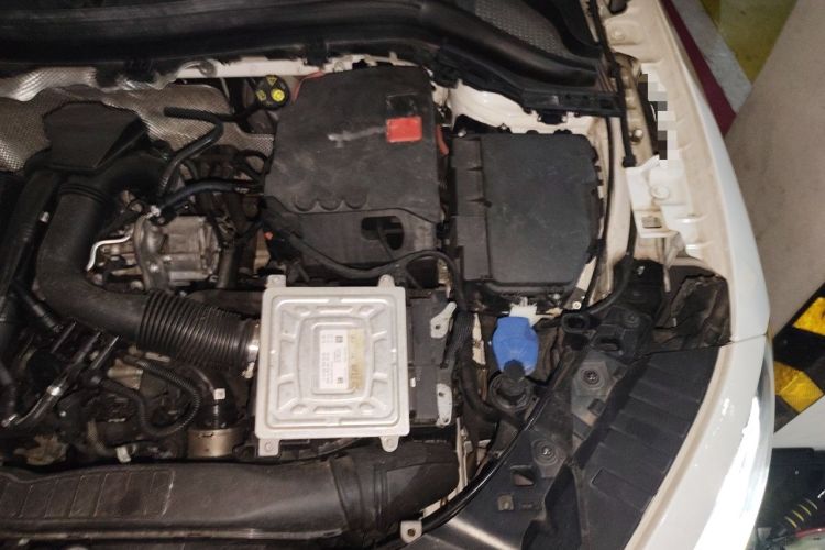 Used Mercedes-Benz GLA 2020 GLA 200 Engine Bay Left