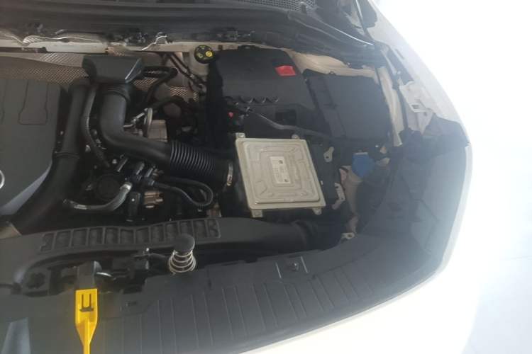 Used Mercedes-Benz GLA 2020 GLA 200 Engine Bay Left