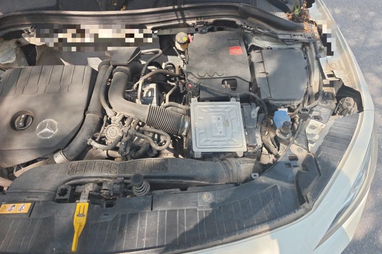 Used Mercedes-Benz GLA 2020 GLA 200 Engine Bay Left
