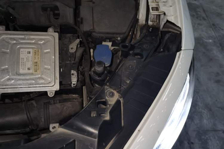 Used Mercedes-Benz GLA 2020 GLA 200 Engine Bay Left