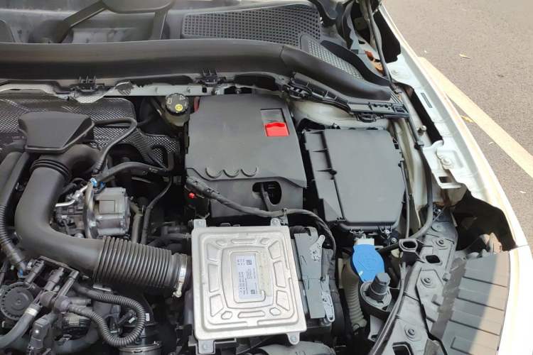 Used Mercedes-Benz GLA 2020 GLA 200 Engine Bay Left