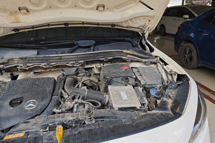 Used Mercedes-Benz GLA 2020 GLA 180 Engine Bay Left