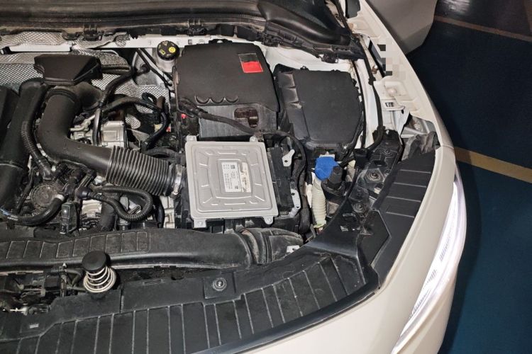 Used Mercedes-Benz GLA 2020 GLA 200 Engine Bay Left