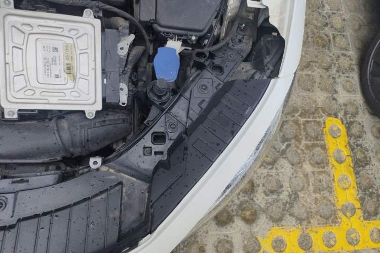 Used Mercedes-Benz GLA 2020 GLA 200 Engine Bay Left