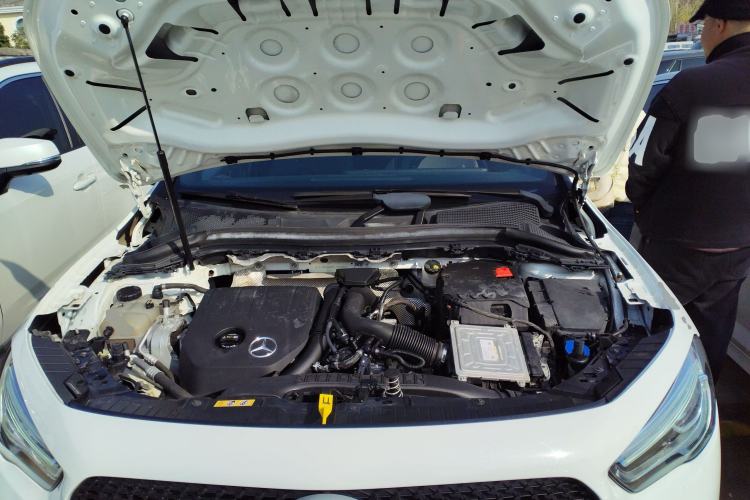 Used Mercedes-Benz GLA 2020 GLA 200 Engine Bay
