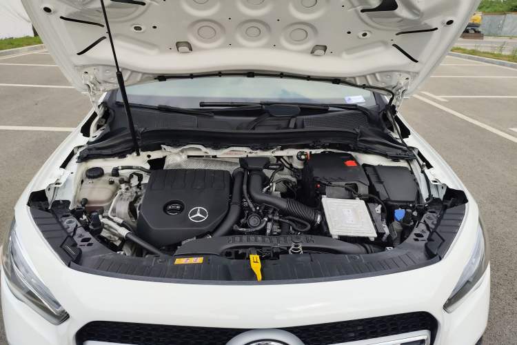 Used Mercedes-Benz GLA 2020 GLA 200 Engine Bay