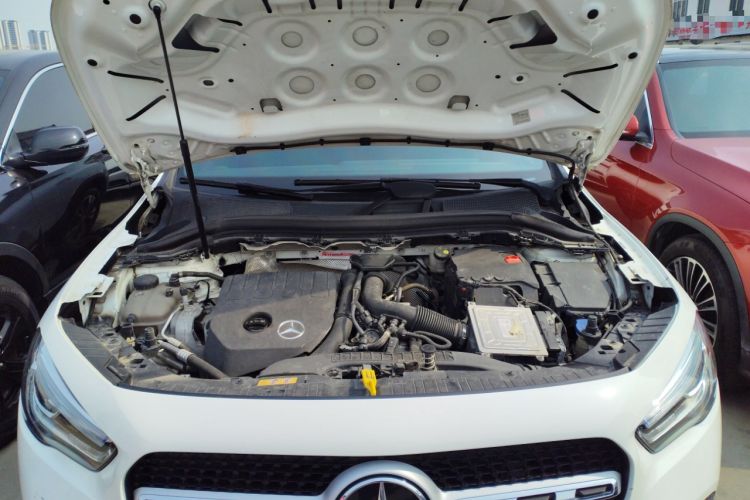 Used Mercedes-Benz GLA 2020 GLA 200 Engine Bay