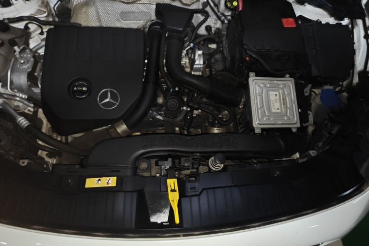 Used Mercedes-Benz GLA 2020 GLA 200 Engine Bay