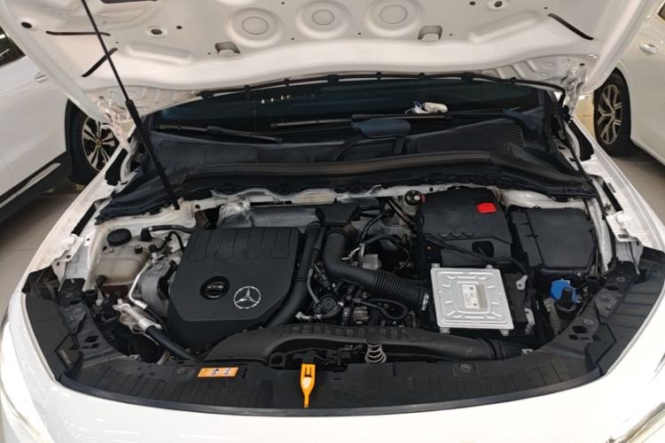 Used Mercedes-Benz GLA 2020 GLA 200 Engine Bay