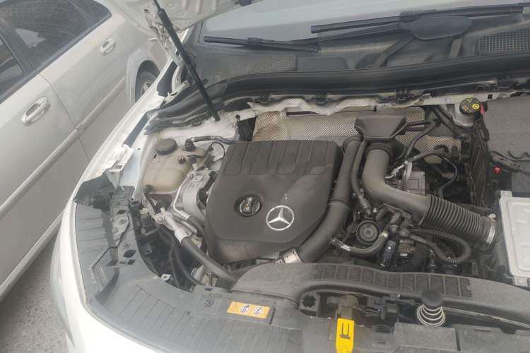 Used Mercedes-Benz GLA 2020 GLA 200 Engine Bay Right