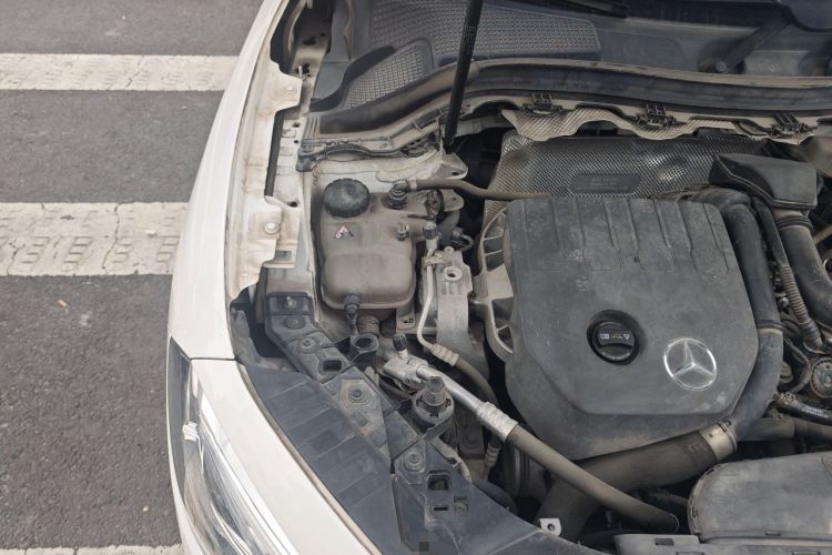 Used Mercedes-Benz GLA 2020 GLA 200 Engine Bay Right