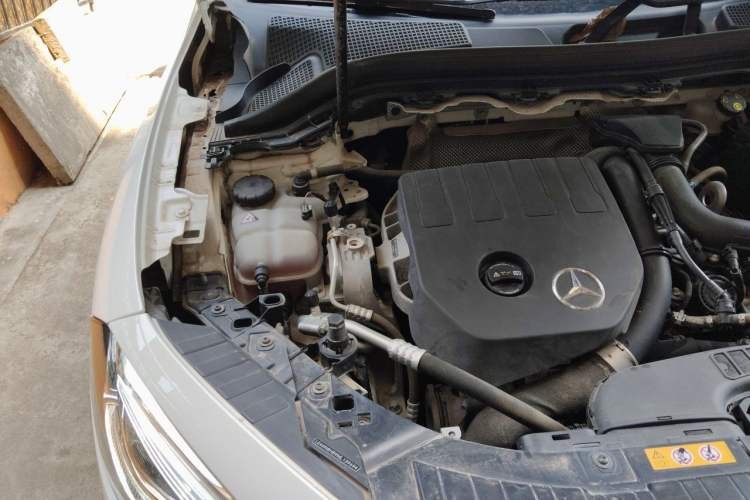 Used Mercedes-Benz GLA 2020 GLA 200 Engine Bay Right
