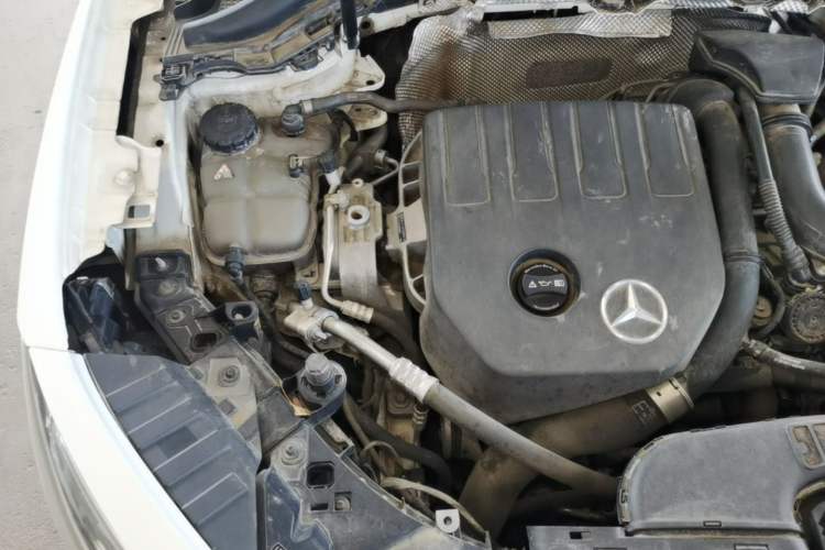 Used Mercedes-Benz GLA 2020 GLA 200 Engine Bay Right