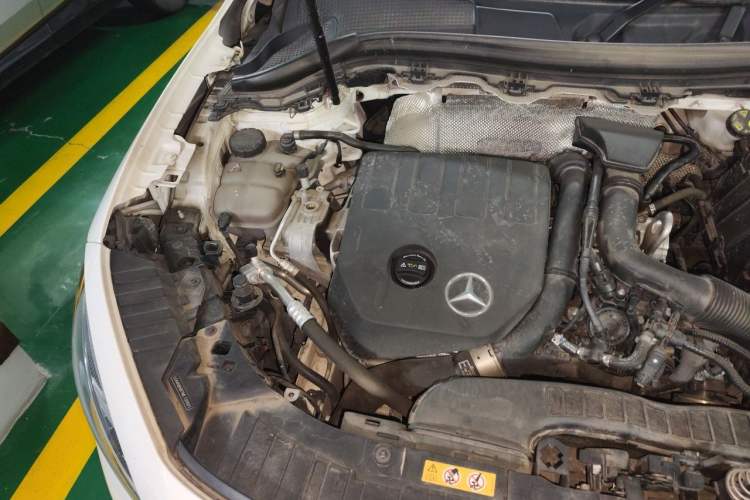 Used Mercedes-Benz GLA 2020 GLA 200 Engine Bay Right