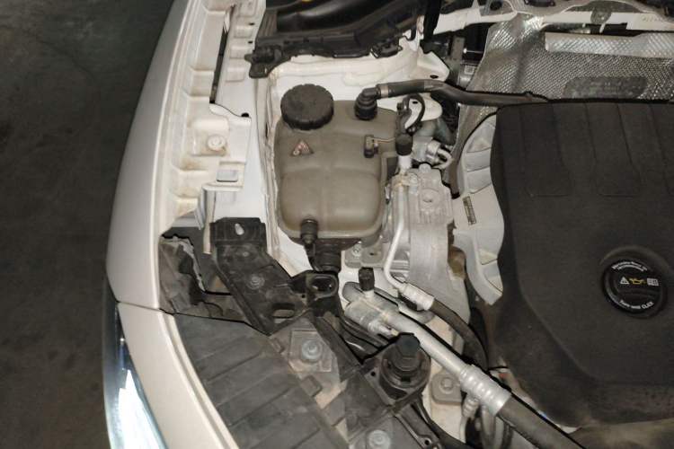 Used Mercedes-Benz GLA 2020 GLA 200 Engine Bay Right