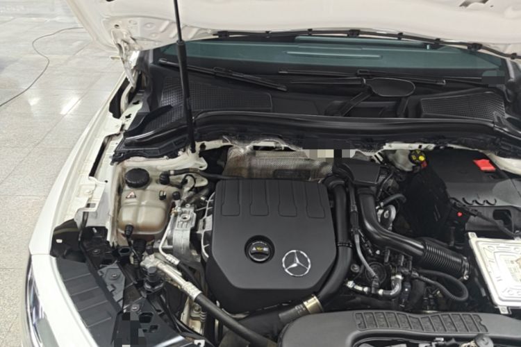 Used Mercedes-Benz GLA 2020 GLA 180 Engine Bay Right