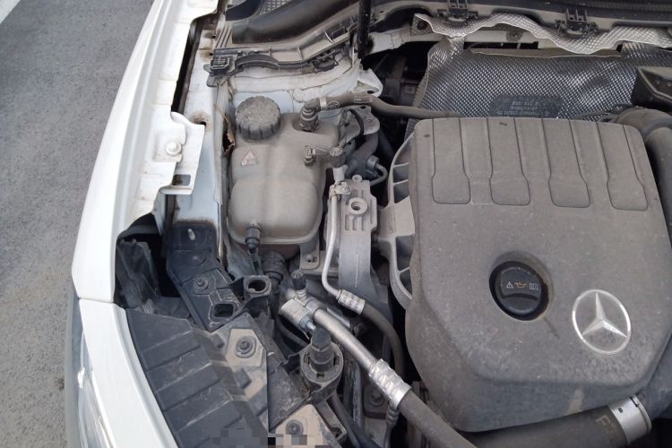 Used Mercedes-Benz GLA 2020 GLA 200 Engine Bay Right