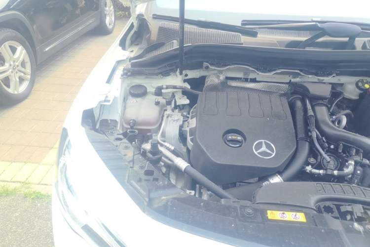 Used Mercedes-Benz GLA 2020 GLA 200 Engine Bay Right