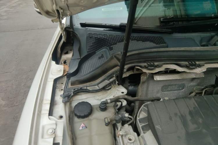 Used Mercedes-Benz GLA 2020 GLA 200 Engine Bay Right