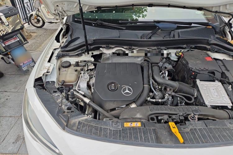 Used Mercedes-Benz GLA 2020 GLA 180 Engine Bay Right