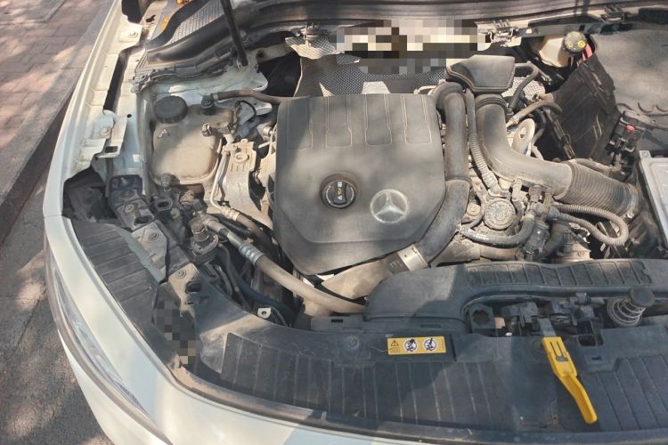 Used Mercedes-Benz GLA 2020 GLA 200 Engine Bay Right