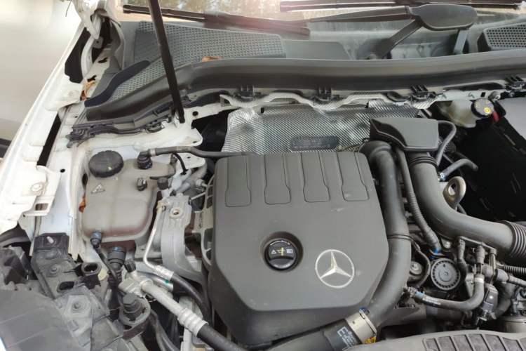 Used Mercedes-Benz GLA 2020 GLA 200 Engine Bay Right