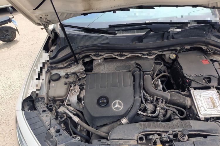 Used Mercedes-Benz GLA 2020 GLA 200 Engine Bay Right